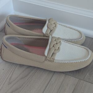 Rothy's Womens's Cream and Tan Loafers